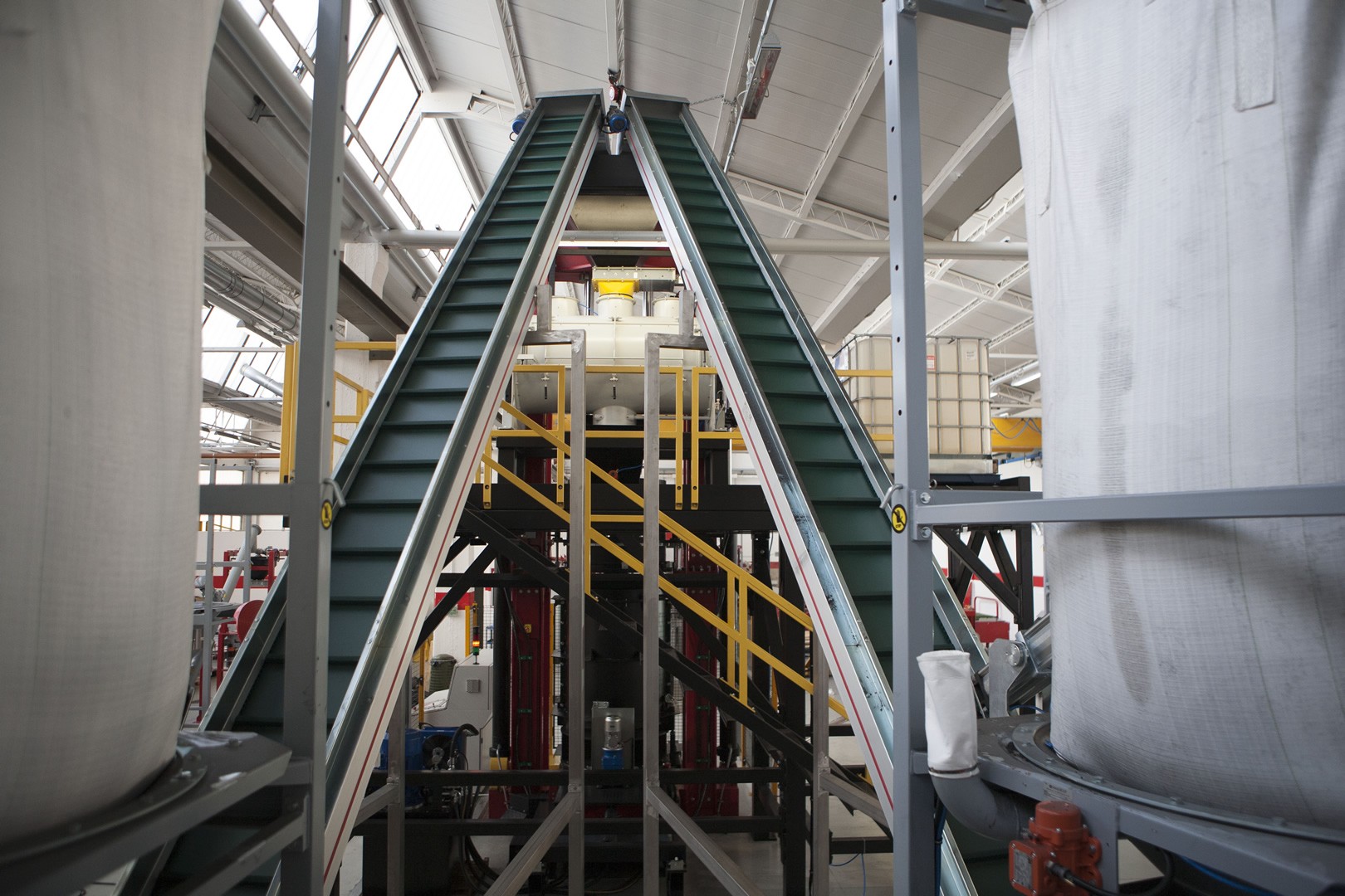 Product-conveyors.jpg