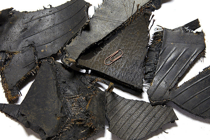 Shreds_100x100mm_tyre.jpg